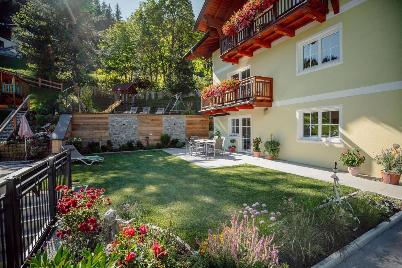 4 Mountains Apartments 클레이날 외부 사진